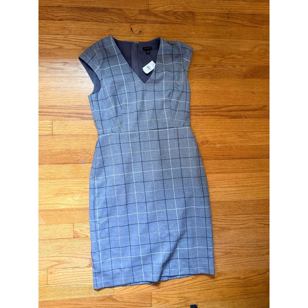 NWT Ann Taylor Gray Windowpane Plaid Sheath Dress Size 6 V Neck $118